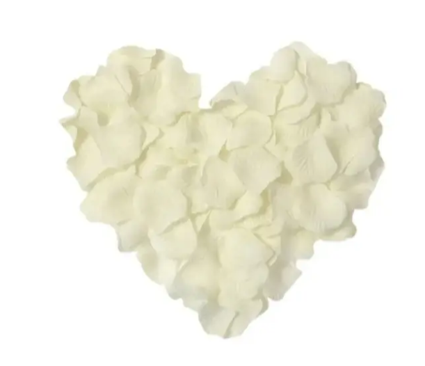 Пелюстки троянд штучні 200 шт. 45x45 мм Бежевий (31461) - фото 2 Пелюстки троянд штучні 200 шт. 45x45 мм Бежевий (31461) - фото 2