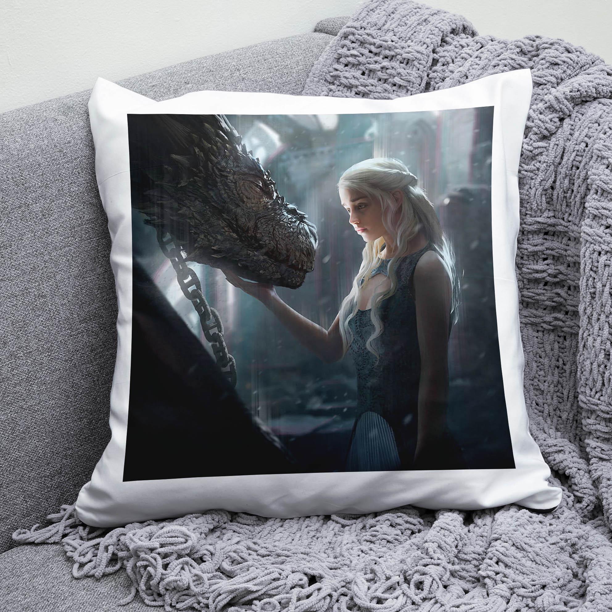Плюшевая подушка квадрат с принтом Game of Thrones Кхалиси Дейнерис с драконом Дракарис