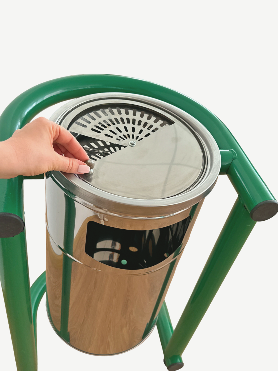 Урна-пепельница уличная MAXIFLOW из нержавеющей стали на подставке на 42 л (4505.5044S.430.00) - фото 9