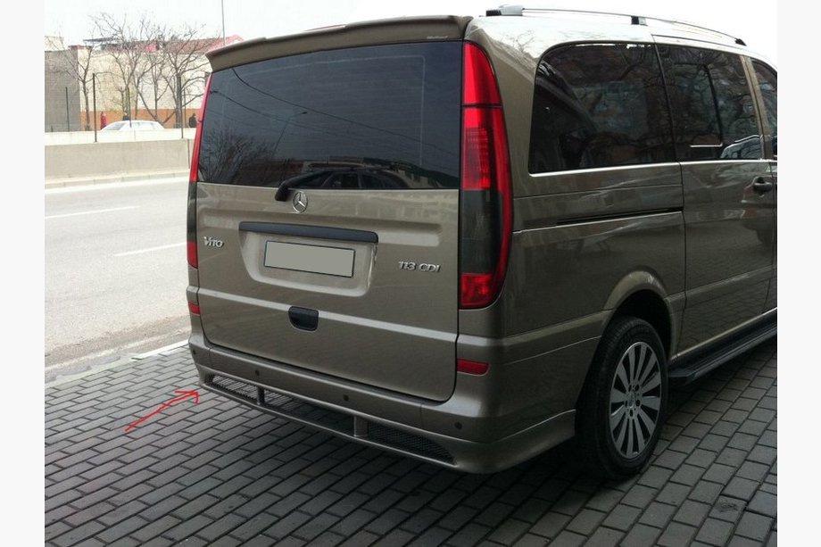 Накладка на задній бампер Sport під фарбування Mercedes Viano 2004-2014 рр. (6725) - фото 2