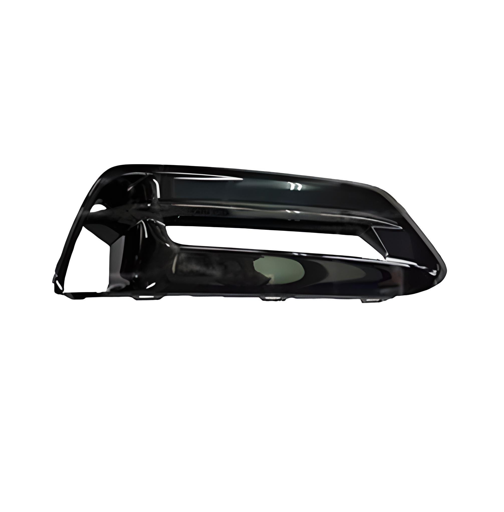 Решетка бампера AVTM Honda Accord 10 левая с отверстием под DRL (3040913)