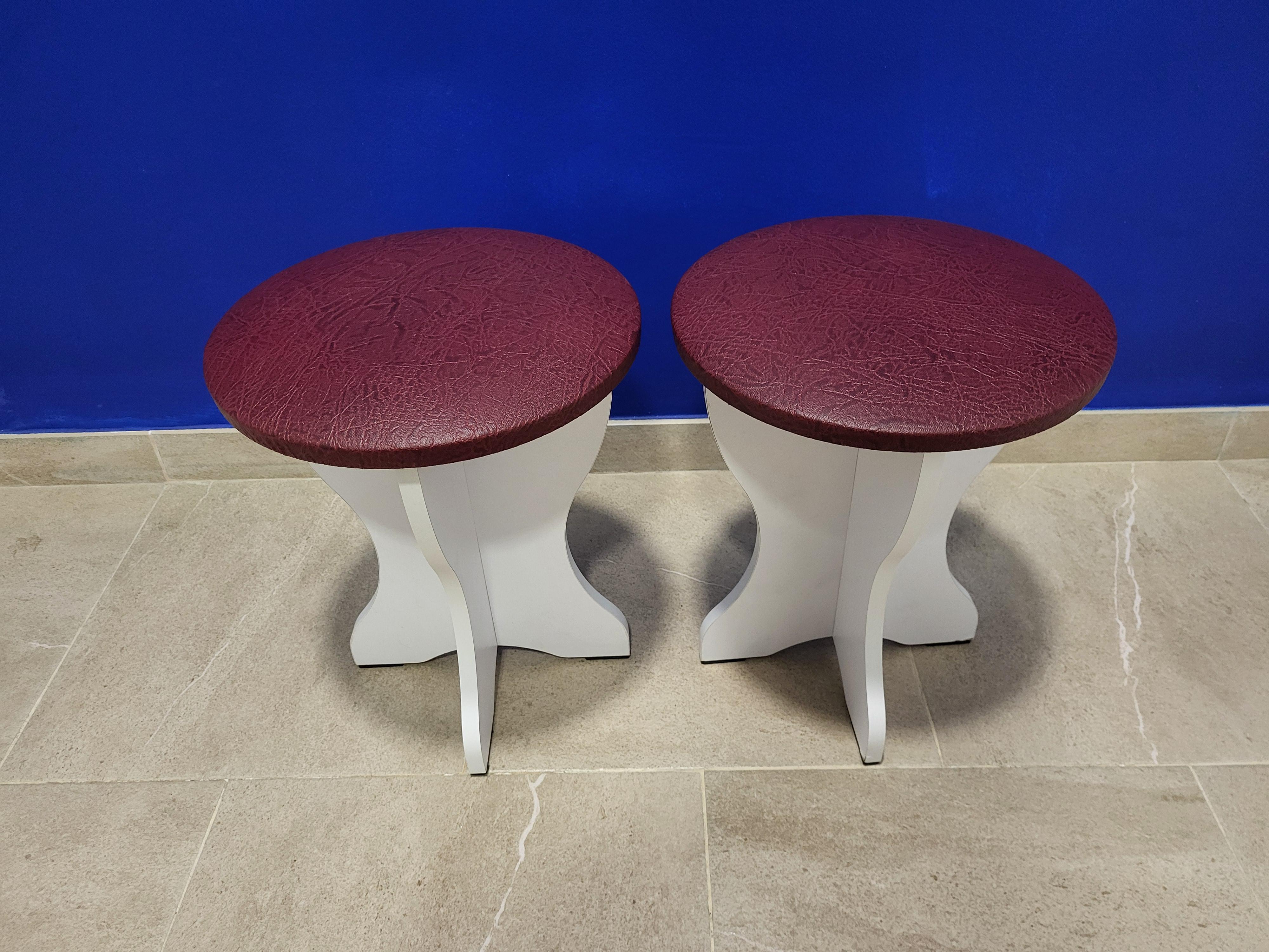 Комплект табуретов Боярин ДСП/экокожа 35х35х42 см 2 шт. Белый/Бордо (2T-B-EBR)
