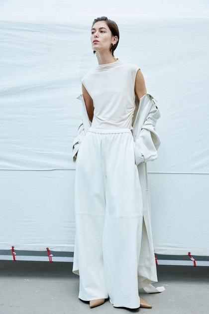 Топ женский H&M 1174186П S Молочный Топ женский H&M 1174186П S Молочный