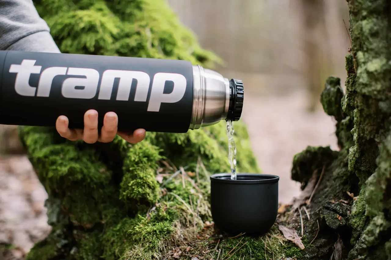 Термос Tramp Soft Touch для чаю та кави 1 л Чорний (TRC-109-black) - фото 5 Термос Tramp Soft Touch для чаю та кави 1 л Чорний (TRC-109-black) - фото 5