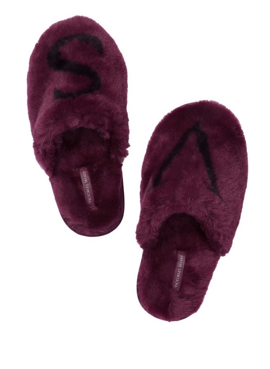 Тапочки домашні жіночі хутряні Victoria's Secret Closed Toe Faux Fur Slipper Kir з логотипом Бордовий