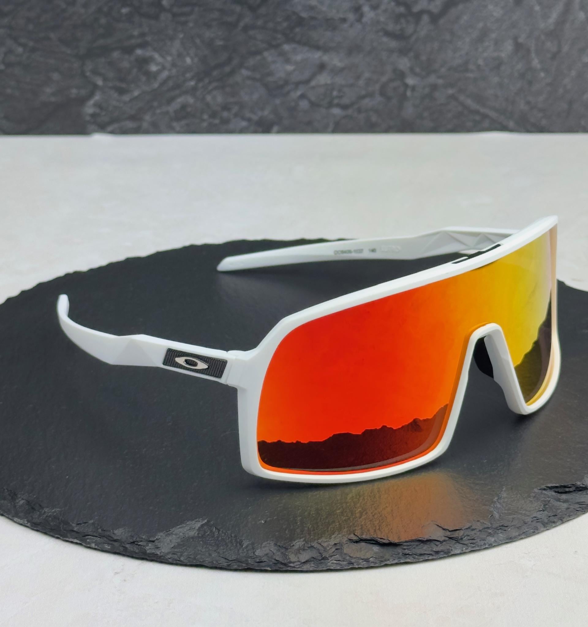Солнцезащитные очки Oakley Sutro спортивный щит с линзой Prizm Ruby мужские Белый