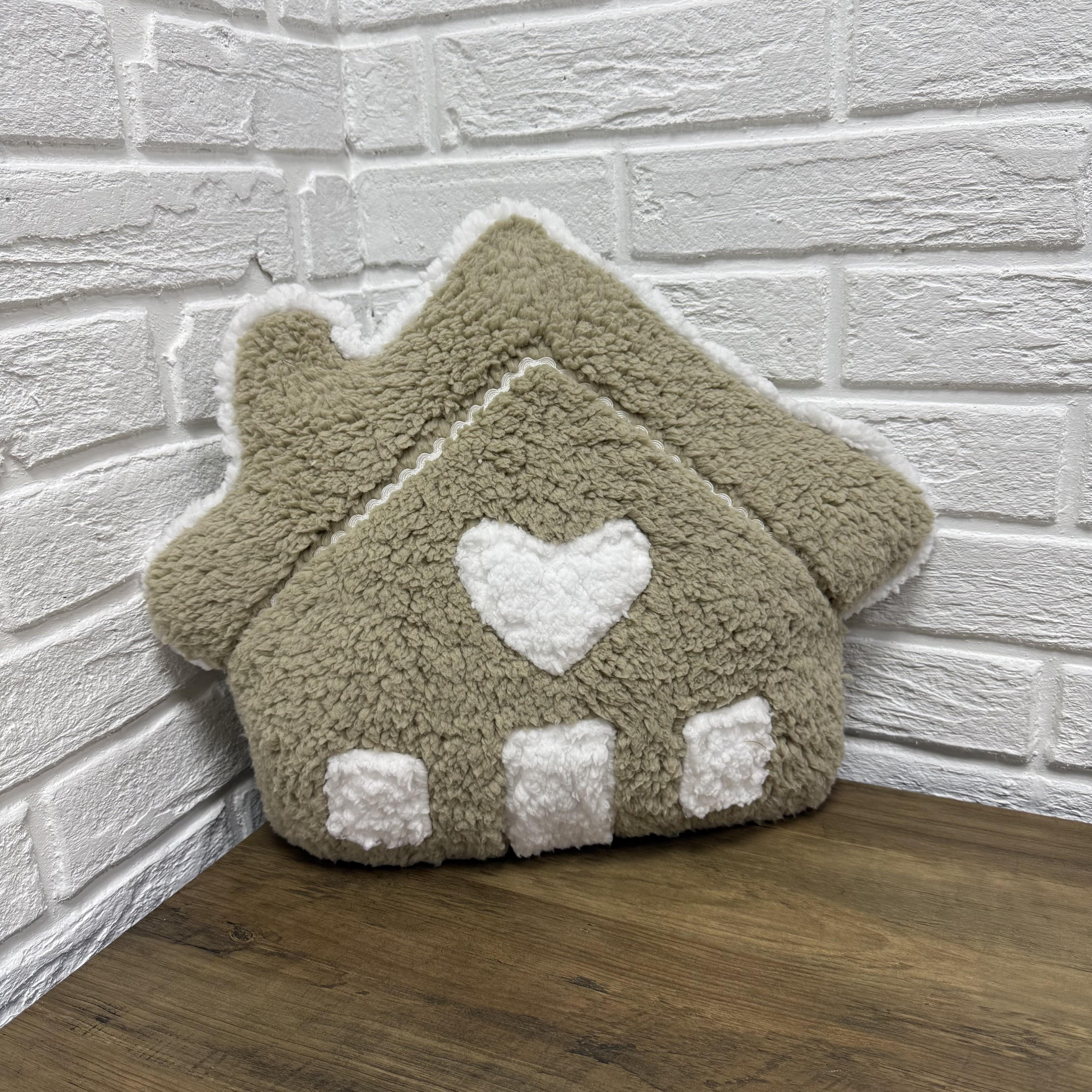 Подушка Comfort Home Пряниковий будиночок хутряна 30х40 см