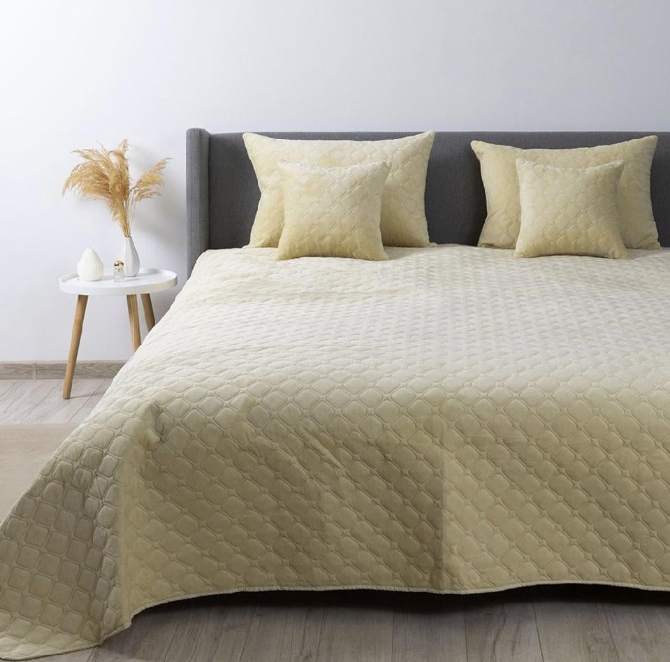 Покрывало велюровое без наволочек 180х240 см Бежевый Покрывало велюровое без наволочек 180х240 см Бежевый