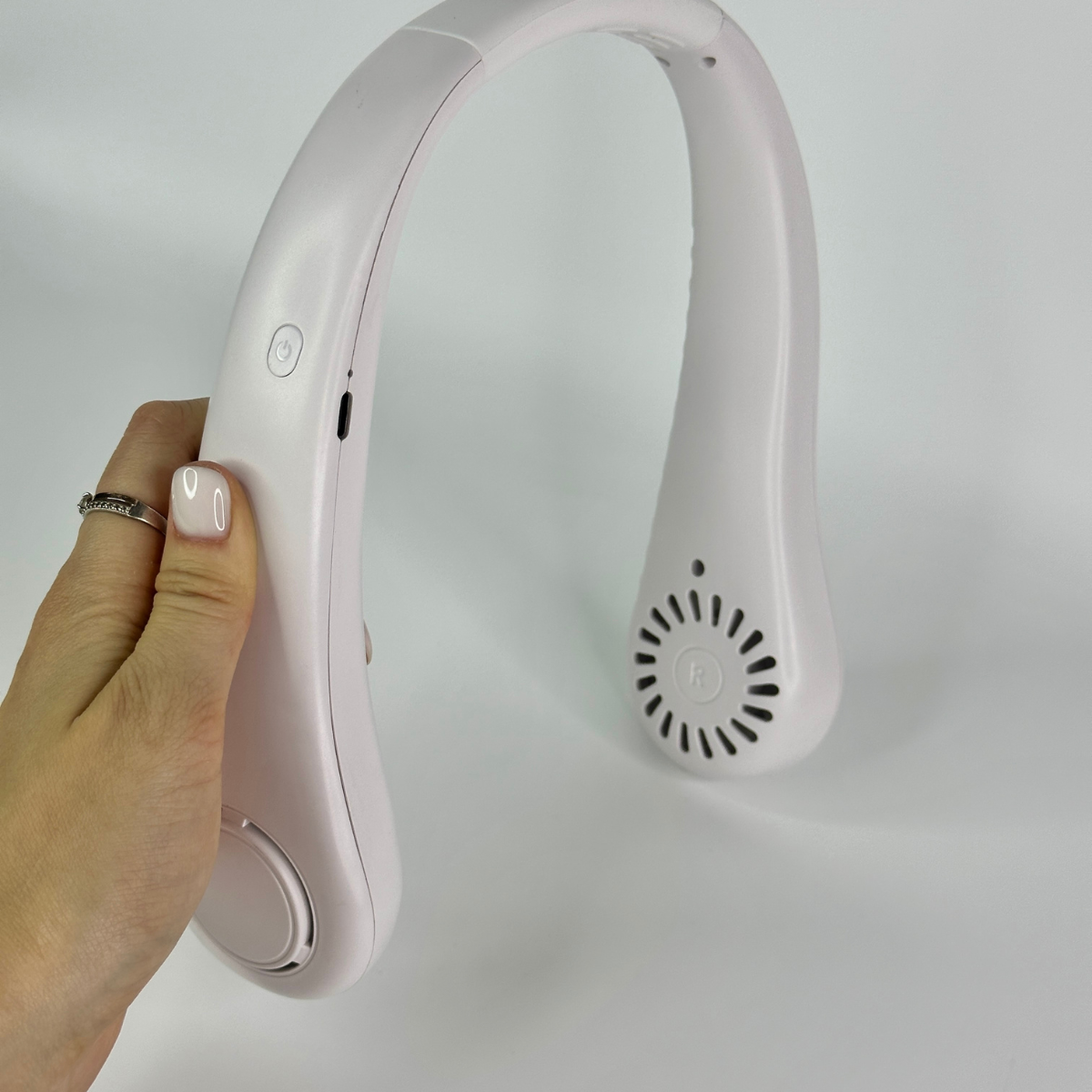 Вентилятор на шею Neck Fun безлопастный аккумуляторный Белый (NFX-5-White) - фото 8 Вентилятор на шею Neck Fun безлопастный аккумуляторный Белый (NFX-5-White) - фото 8