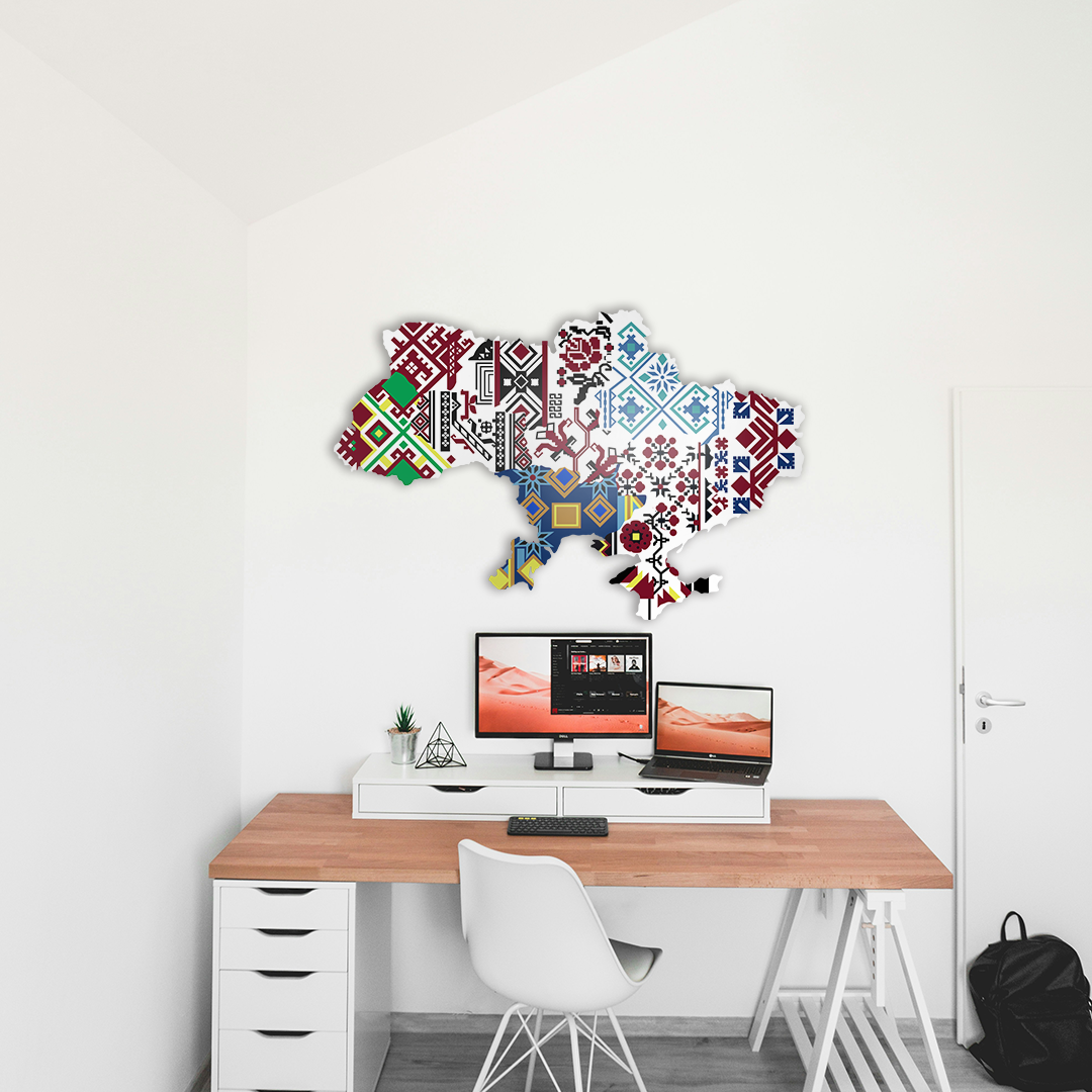 Картина-панно на стену в стиле лофт деревянное Decart Карта Украины Карта нации 150х99 см