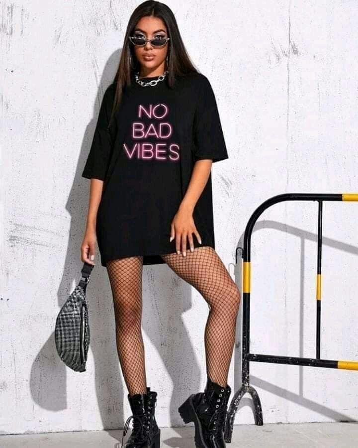 Футболка женская с принтом Pin-000-883 повседневная M Черный (2634325225)