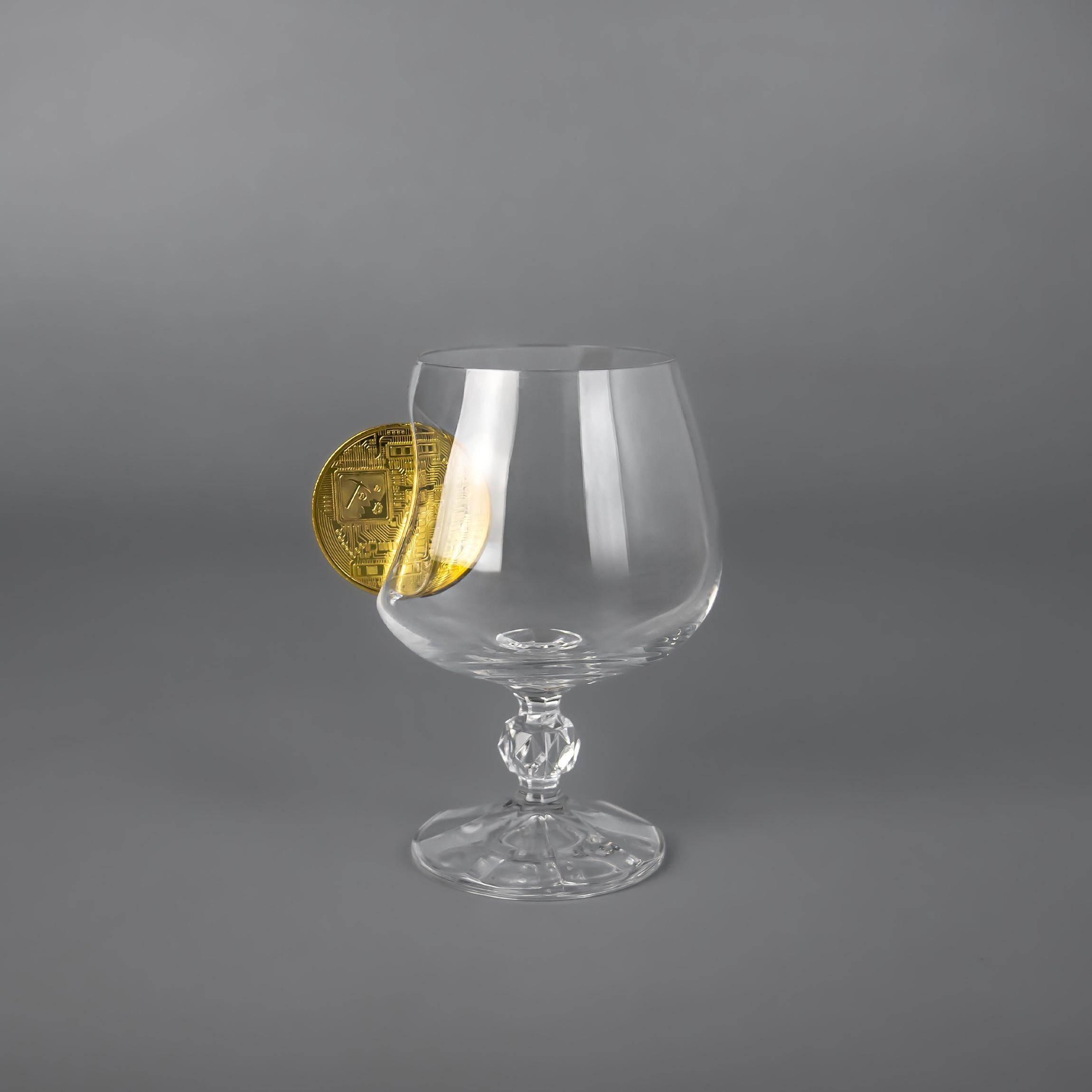 Коньячный бокал VSKLO с биткоином 265 мл - фото 3 Коньячный бокал VSKLO с биткоином 265 мл - фото 3