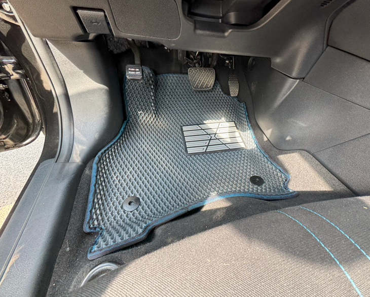 Килимки з бортиками EVA в салон з 3Д лапою для Nissan Leaf 2018+ р. (2594399746)