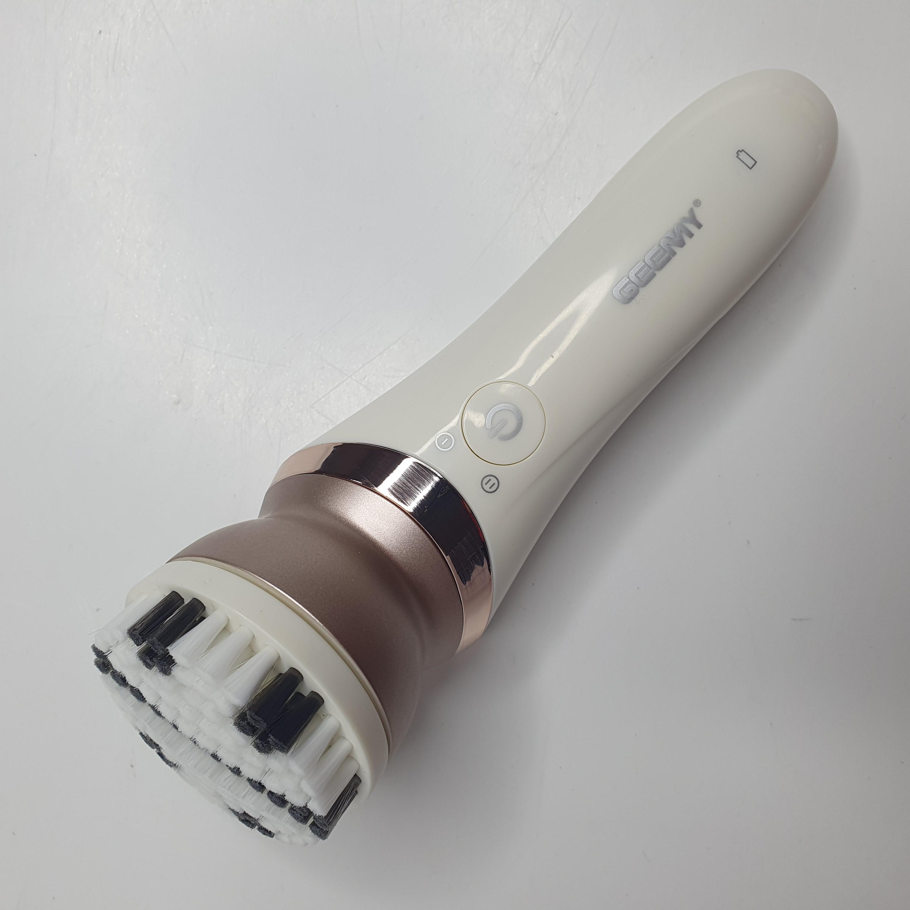 Электробритва-эпилятор женская Geemy GM-7003 5в1 1400 мАч (17639447) - фото 8 Электробритва-эпилятор женская Geemy GM-7003 5в1 1400 мАч (17639447) - фото 8