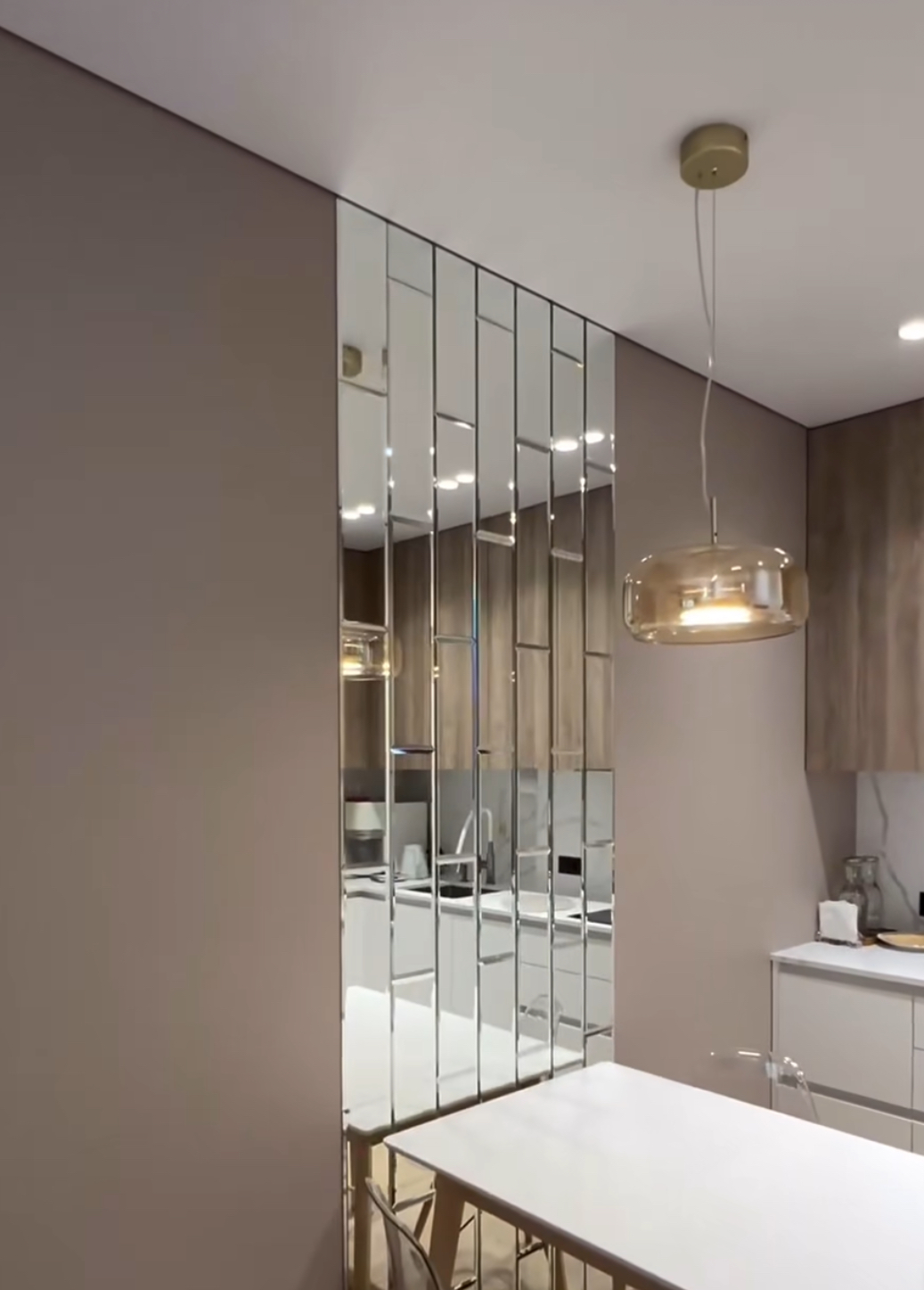 Зеркальное панно-плитка Yuf_Glass 2500х800 мм (170)