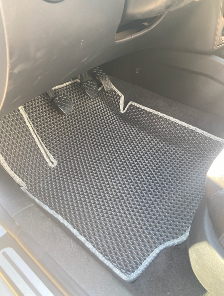 Коврики с бортиками EVA в салон для Volkswagen Bora 1998-2005 гг. (2504698801) Коврики с бортиками EVA в салон для Volkswagen Bora 1998-2005 гг. (2504698801)