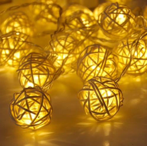 Гирлянда на батарейках Клубочки 2 м 20 Led Желто-белый (1196)