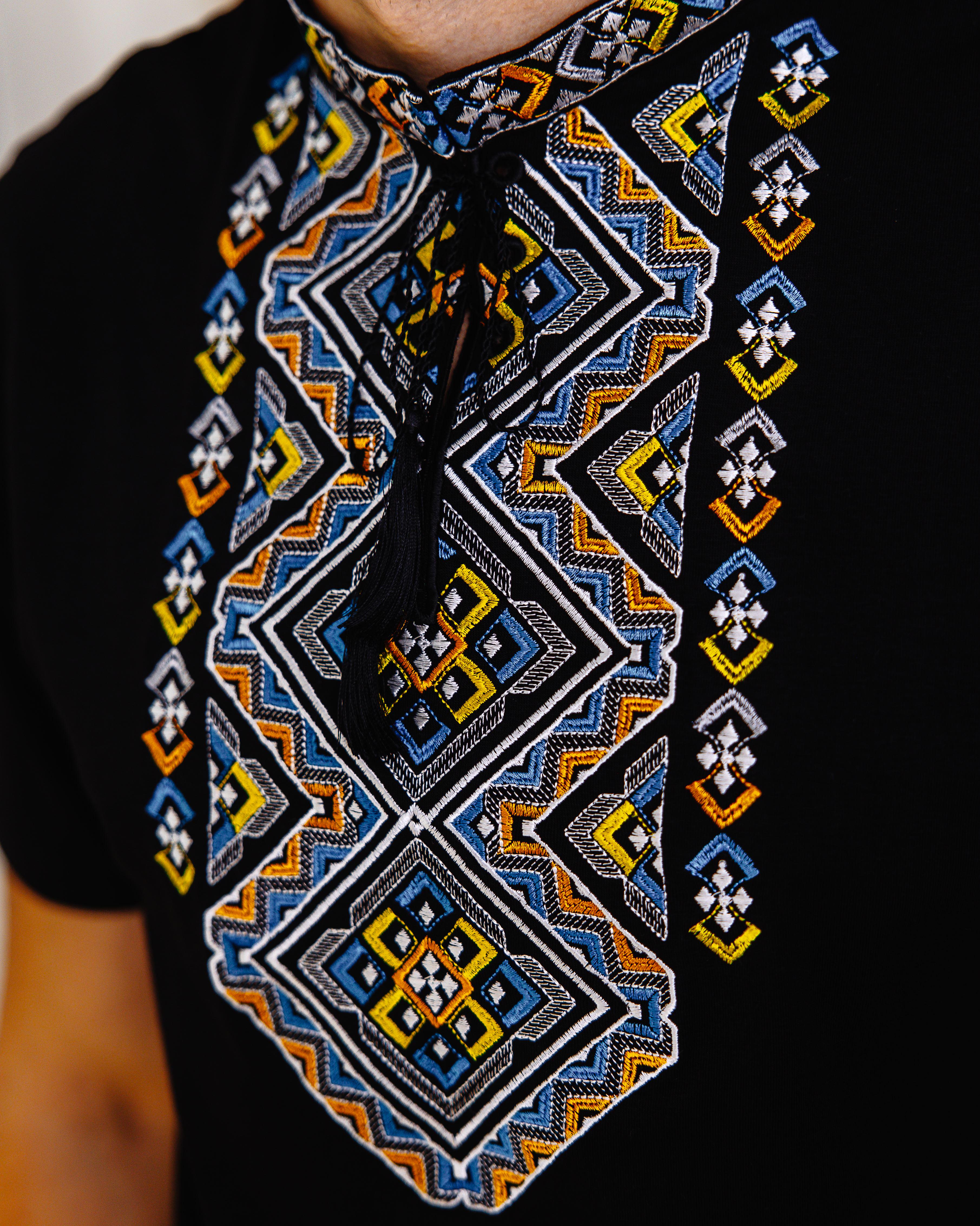 Футболка мужская с вышивкой Этника XL Черный (0002352-XL) - фото 3 Футболка мужская с вышивкой Этника XL Черный (0002352-XL) - фото 3