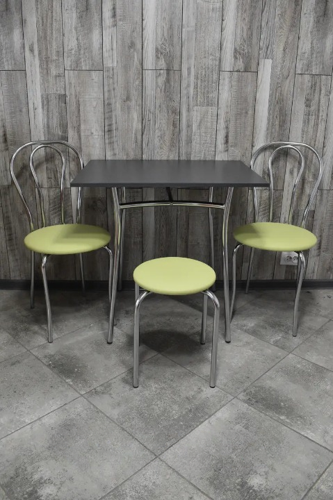 Кухонний комплект Tulipan Тріо стіл/стільці 2 шт./табурет в хром-корпусі 60х80х75 см Чорний/Салатовий (28374363)