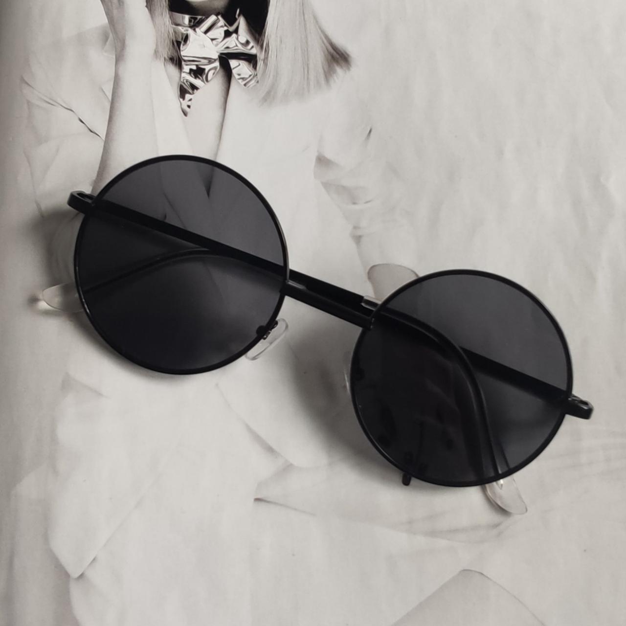 Очки круглые тишейды с черной линзой унисекс