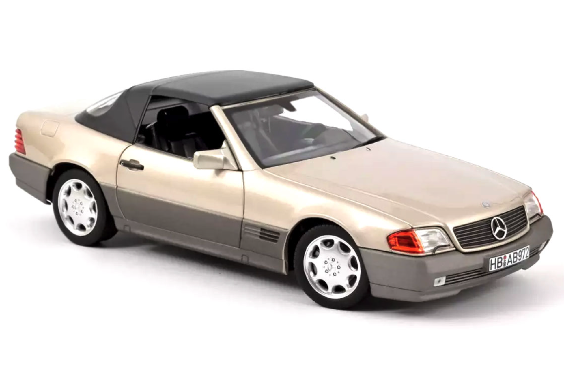 Модель автомобиля Norev 1:18 Mercedes-Benz 500 SL R129 1989-1995 Smoke Silver (183719)