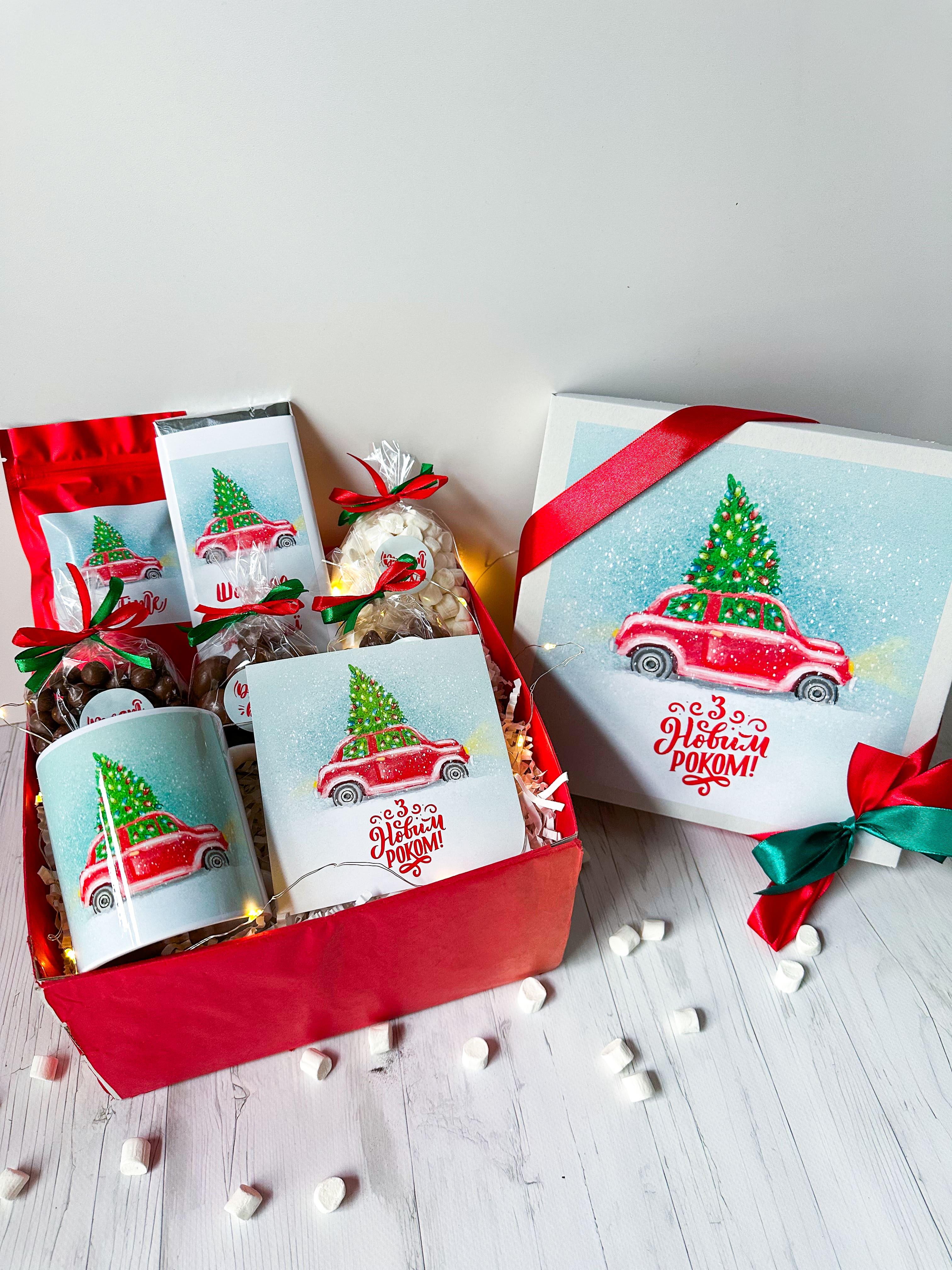 Подарочный бокс Dreambox на Новый год 23х23 см (100048)