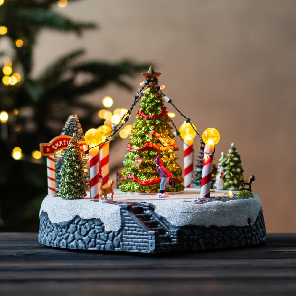 Новорічна карусель з підсвіткою та музикою Різдвяна ялинка 21х18 см (6026-004)