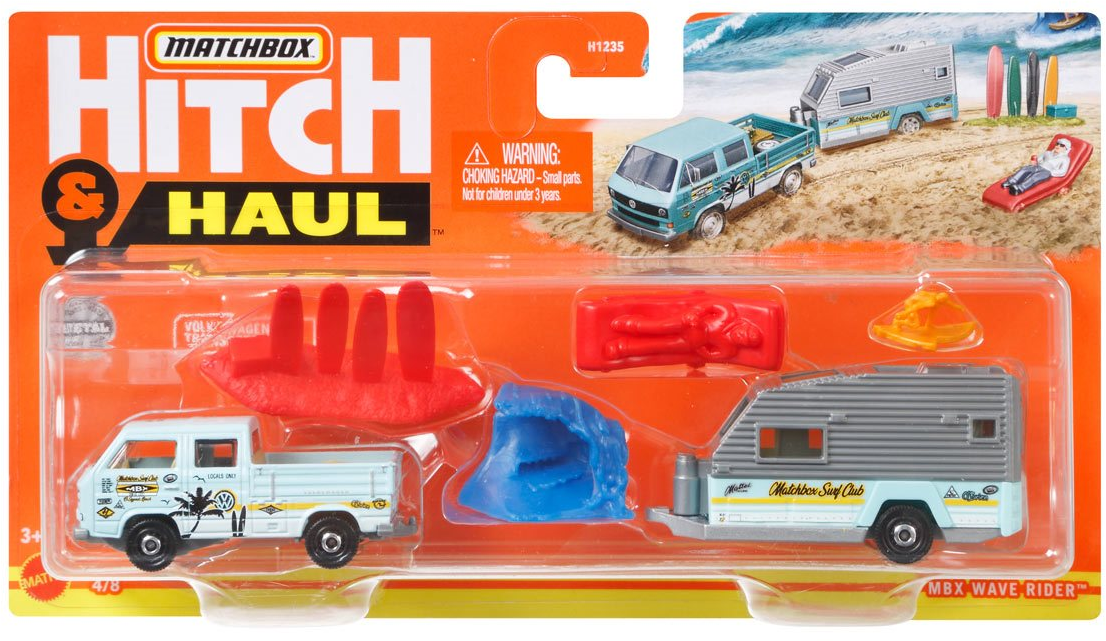 Набор игрушечных машинок Matchbox Volkswagen Transporter Cab & Travel Trailer II 2021 MBX Wave Rider Dig 4/8 Hitch & Haul (GWM60) - фото 2 Набор игрушечных машинок Matchbox Volkswagen Transporter Cab & Travel Trailer II 2021 MBX Wave Rider Dig 4/8 Hitch & Haul (GWM60) - фото 2