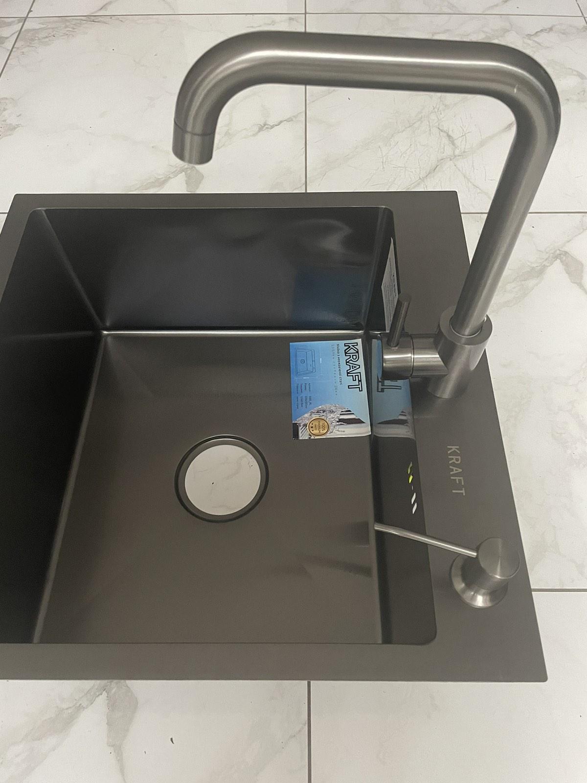 Мойка кухонная Kraft 5050 PVD Черный/смеситель для кухни Kraft из нержавеющей стали Черный - фото 6 Мойка кухонная Kraft 5050 PVD Черный/смеситель для кухни Kraft из нержавеющей стали Черный - фото 6