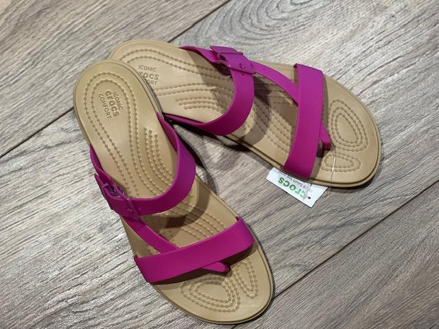 Сандалии Crocs Tulum Toe р. W10/EUR 40-41 Fuchsia Fun/Tan (9393685) - фото 6