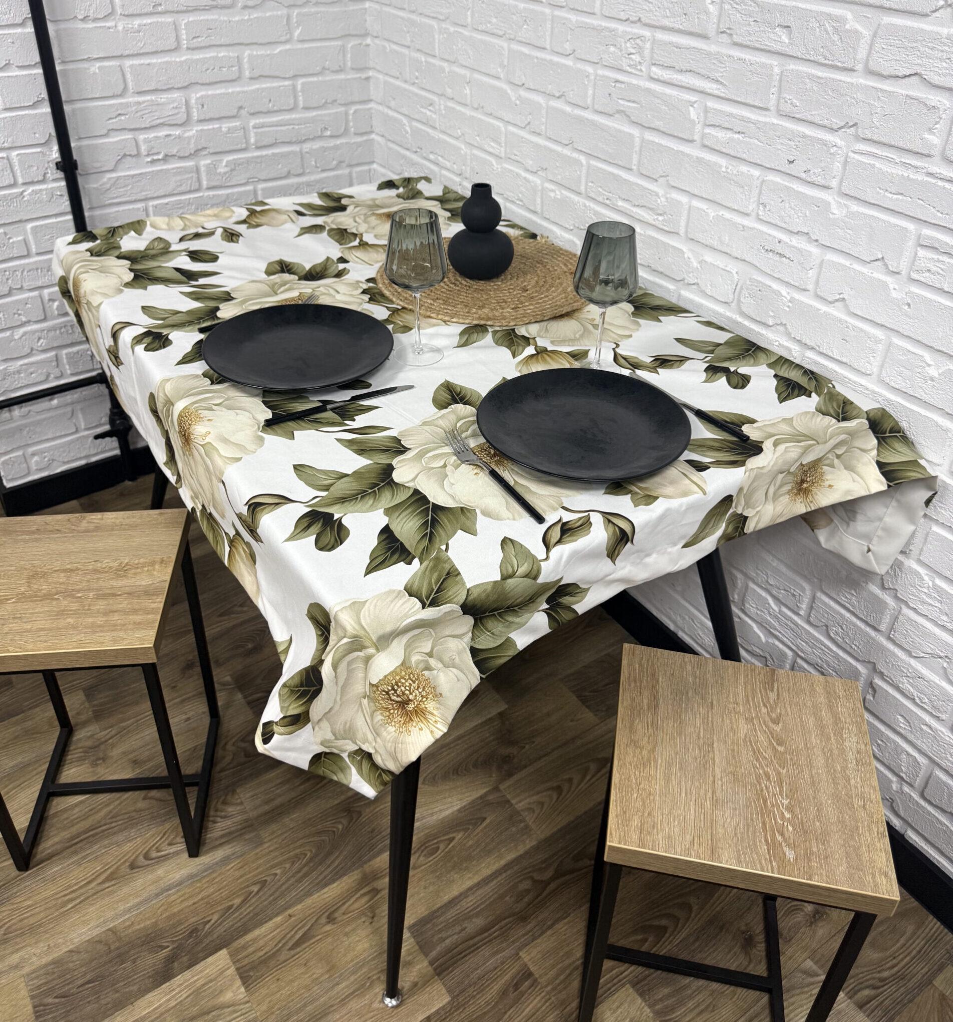 Скатерть водоотталкивающая Comfort Home Big flowers с тефлоновым покрытием 140x180 см