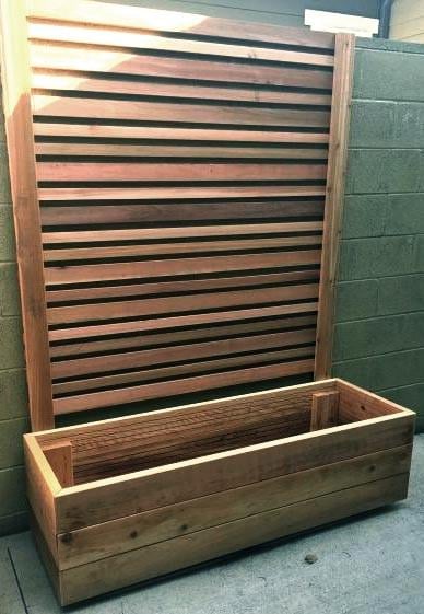 Кашпо со шпалерой из дерева Вамронг Мускат (КШР-004707)