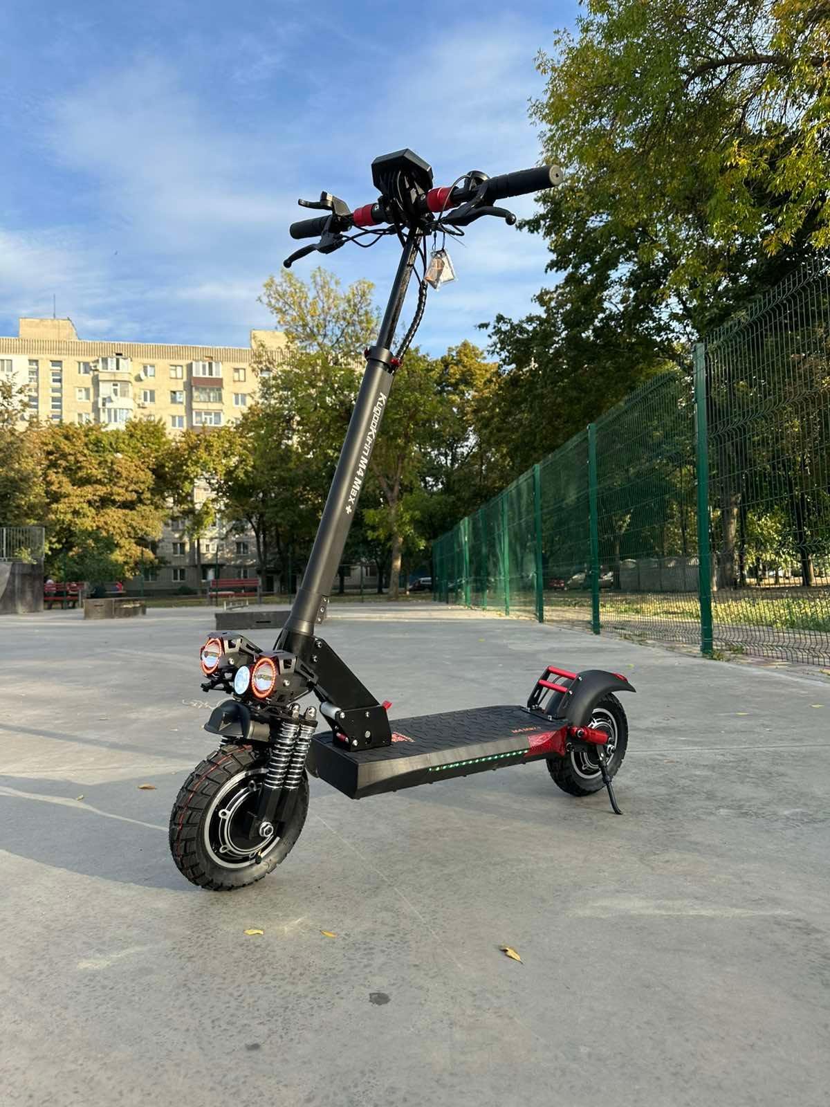 Электросамокат двухмоторный KugooKirin M4 Max+ Plus NFC key 2000W 23Ah - фото 2 Электросамокат двухмоторный KugooKirin M4 Max+ Plus NFC key 2000W 23Ah - фото 2