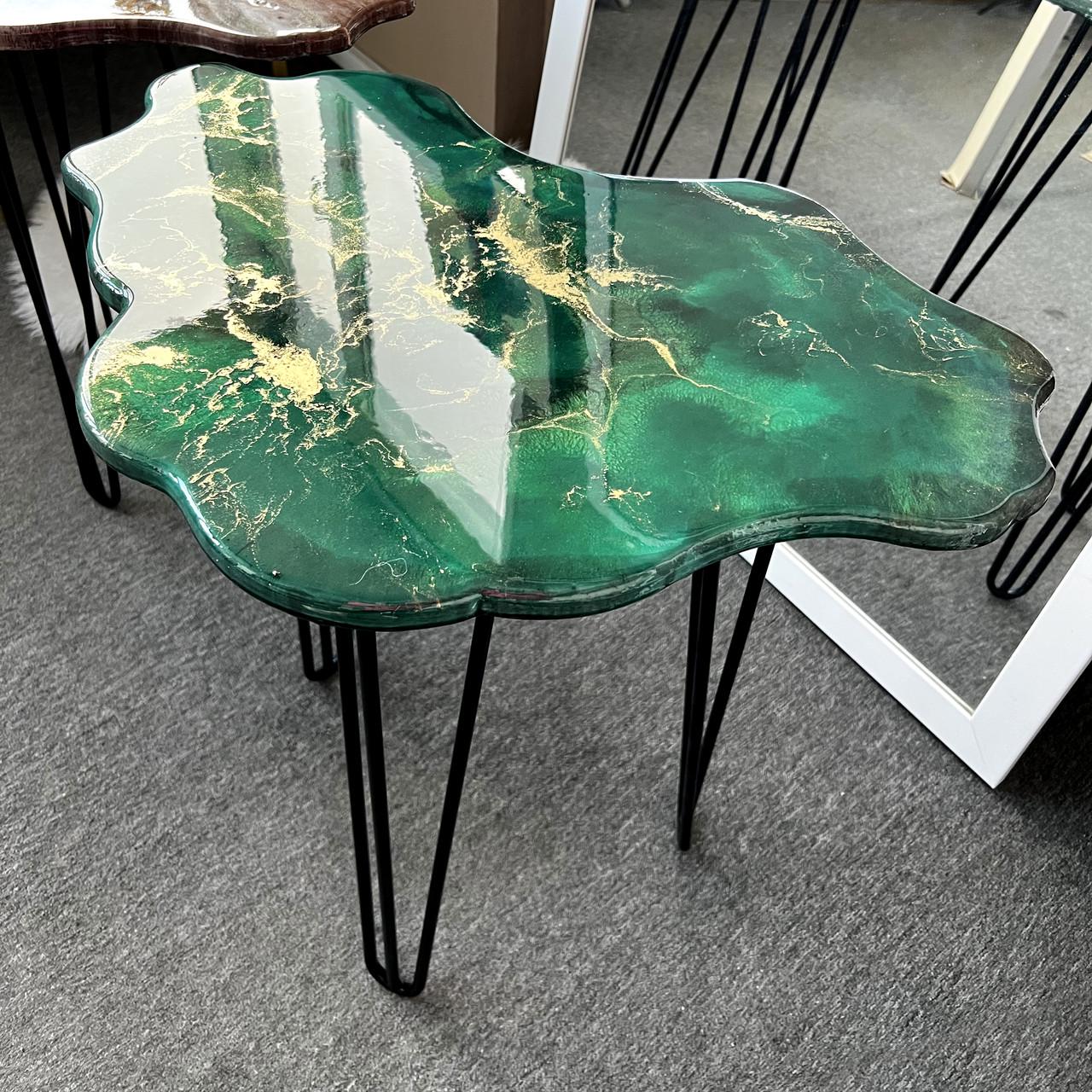 Столик журнальний фігурний з епоксидної смоли Зріз каменю 100х80 см