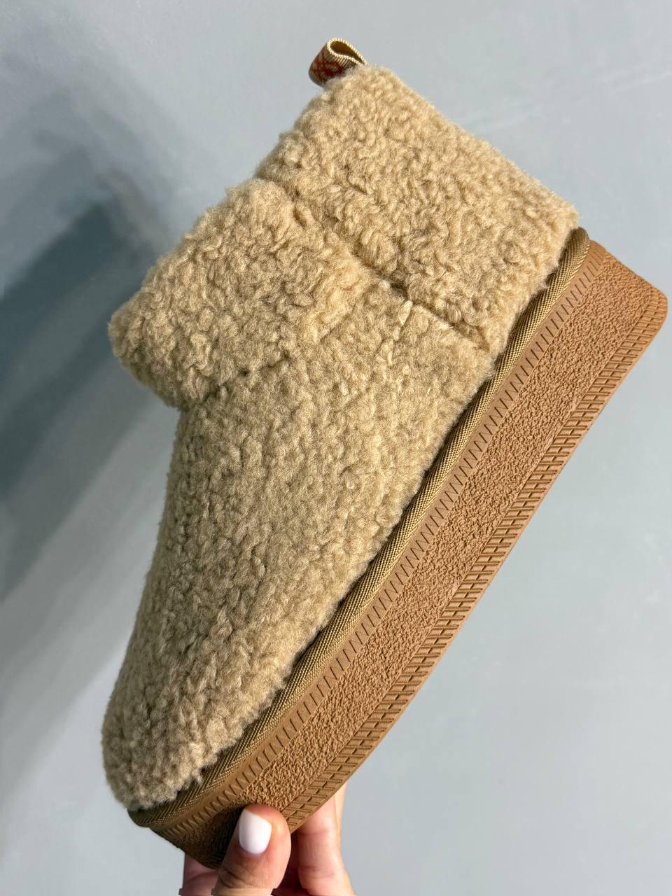 Уггі жіночі Hengji 37-2 з хутром тедді на платформі р. 38 Бежевий (4977) - фото 9 Уггі жіночі Hengji 37-2 з хутром тедді на платформі р. 38 Бежевий (4977) - фото 9