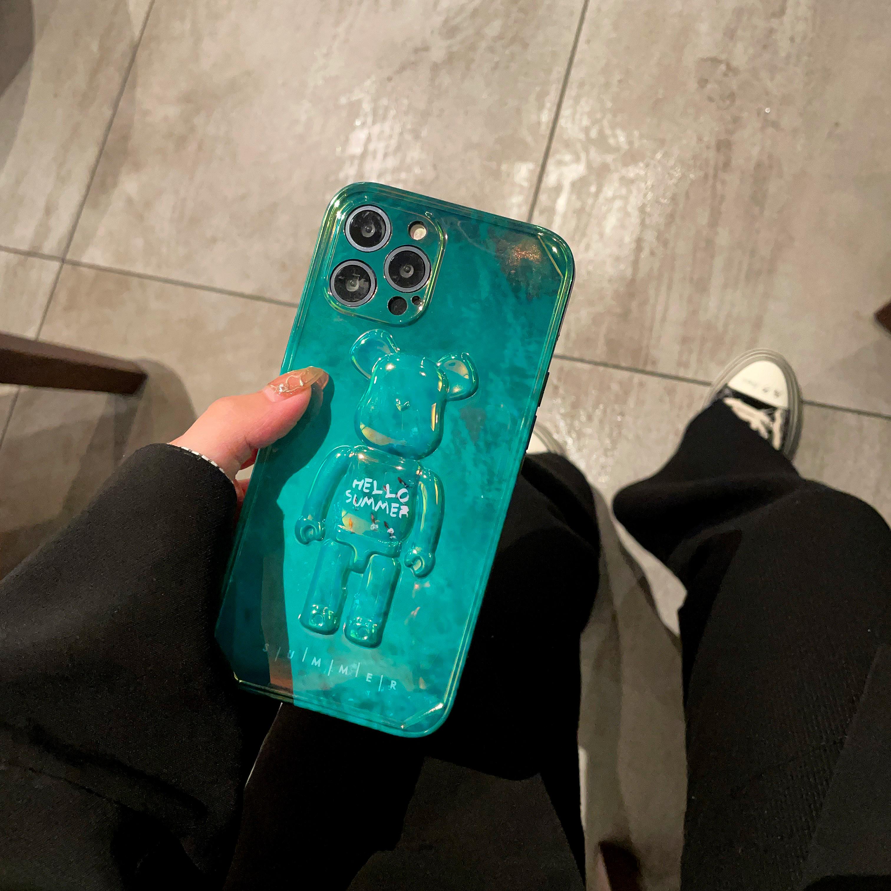 Чехол для iPhone 11 мишка Bearbrick Hello Summer Зеленый