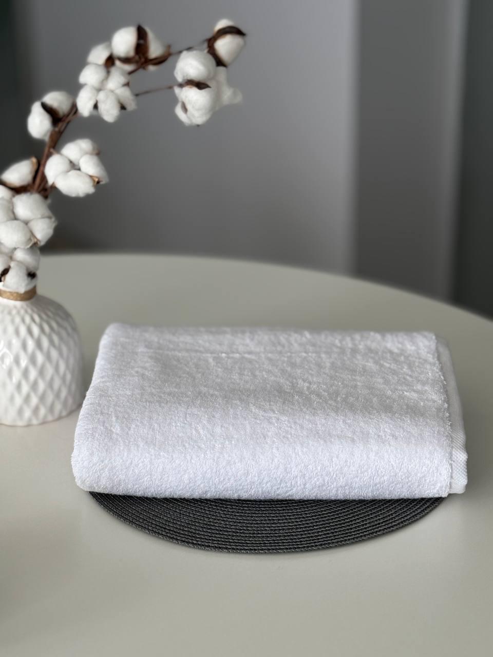 Полотенце махровое 550 г/м2 70х140 см Белый