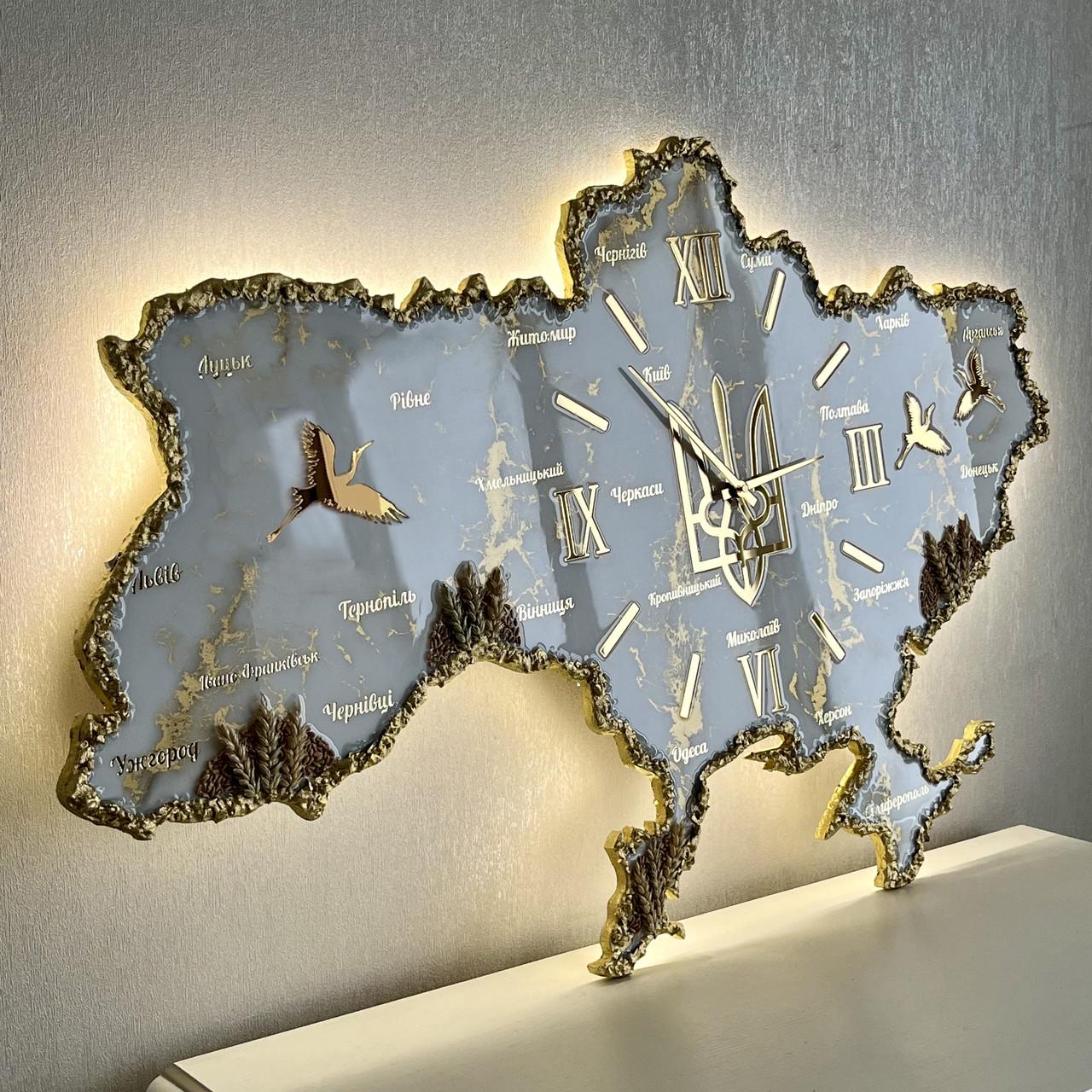 Часы настенные из эпоксидной смолы с LED-подсветкой Карта Украины 50x32 см