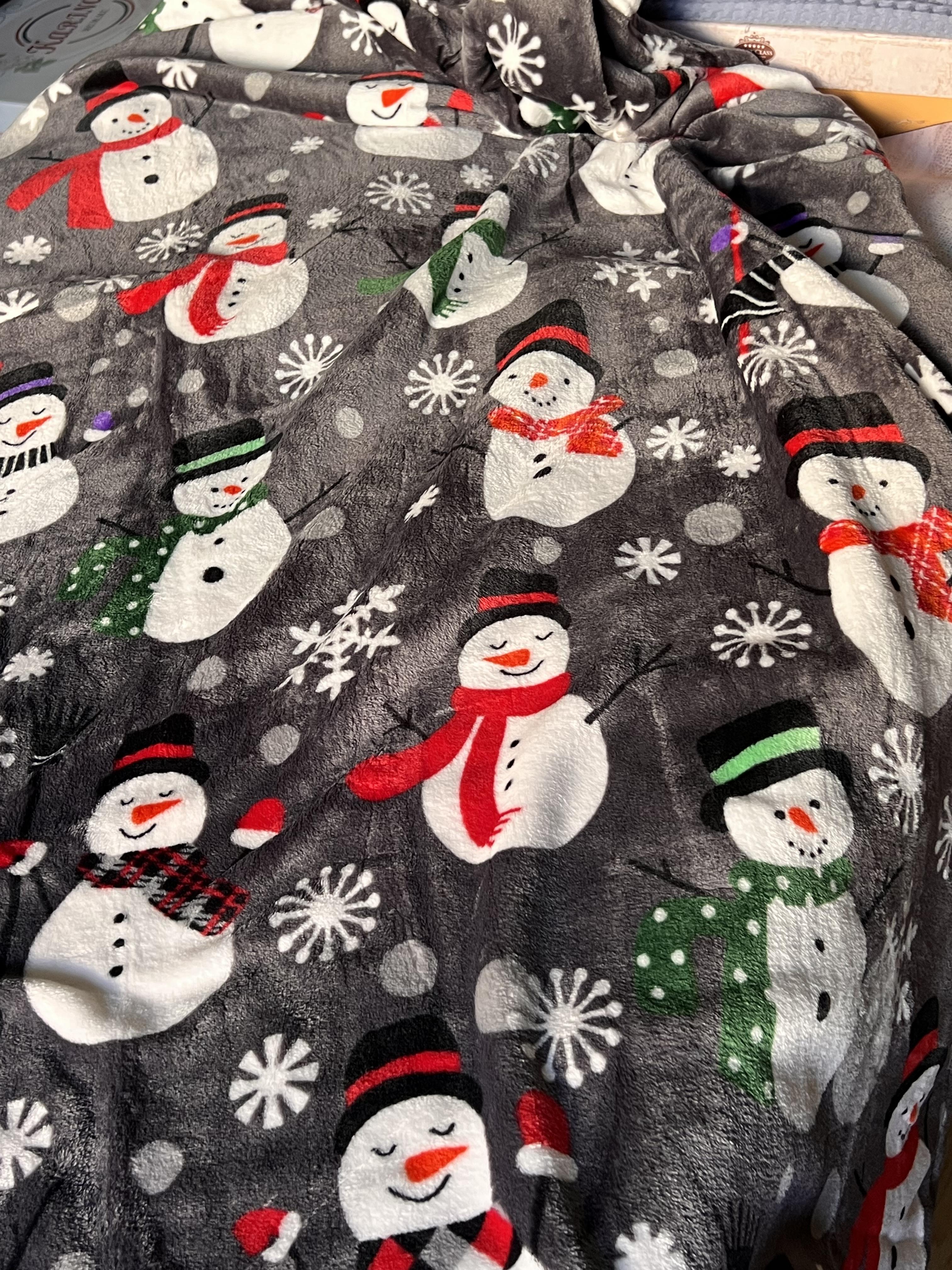 Плед зі сніговиками теплий новорічний 200х215 см Графітовий (2342409560) - фото 5 Плед зі сніговиками теплий новорічний 200х215 см Графітовий (2342409560) - фото 5