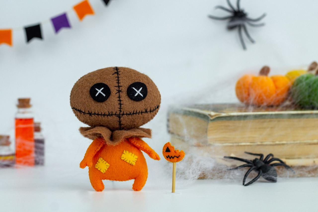 Игрушка Монстрик с тыковкой 12 см (29528473) - фото 2 Игрушка Монстрик с тыковкой 12 см (29528473) - фото 2