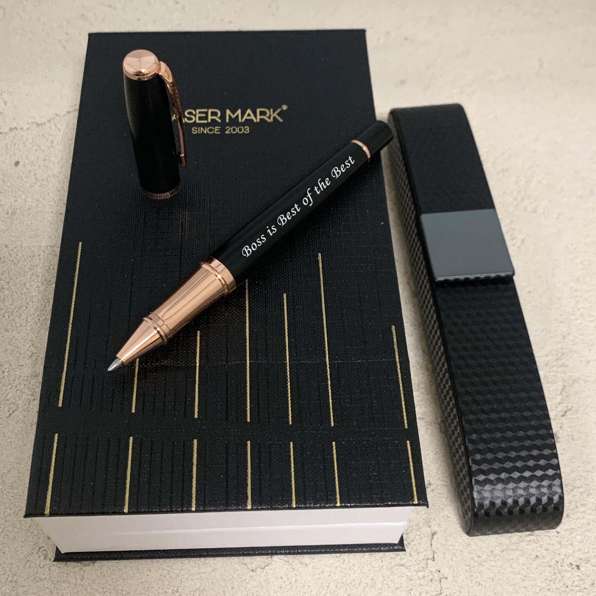 Ручка в подарок для начальника "Boss the Best" с гравировкой Черно-золотистый (РЧ0068)