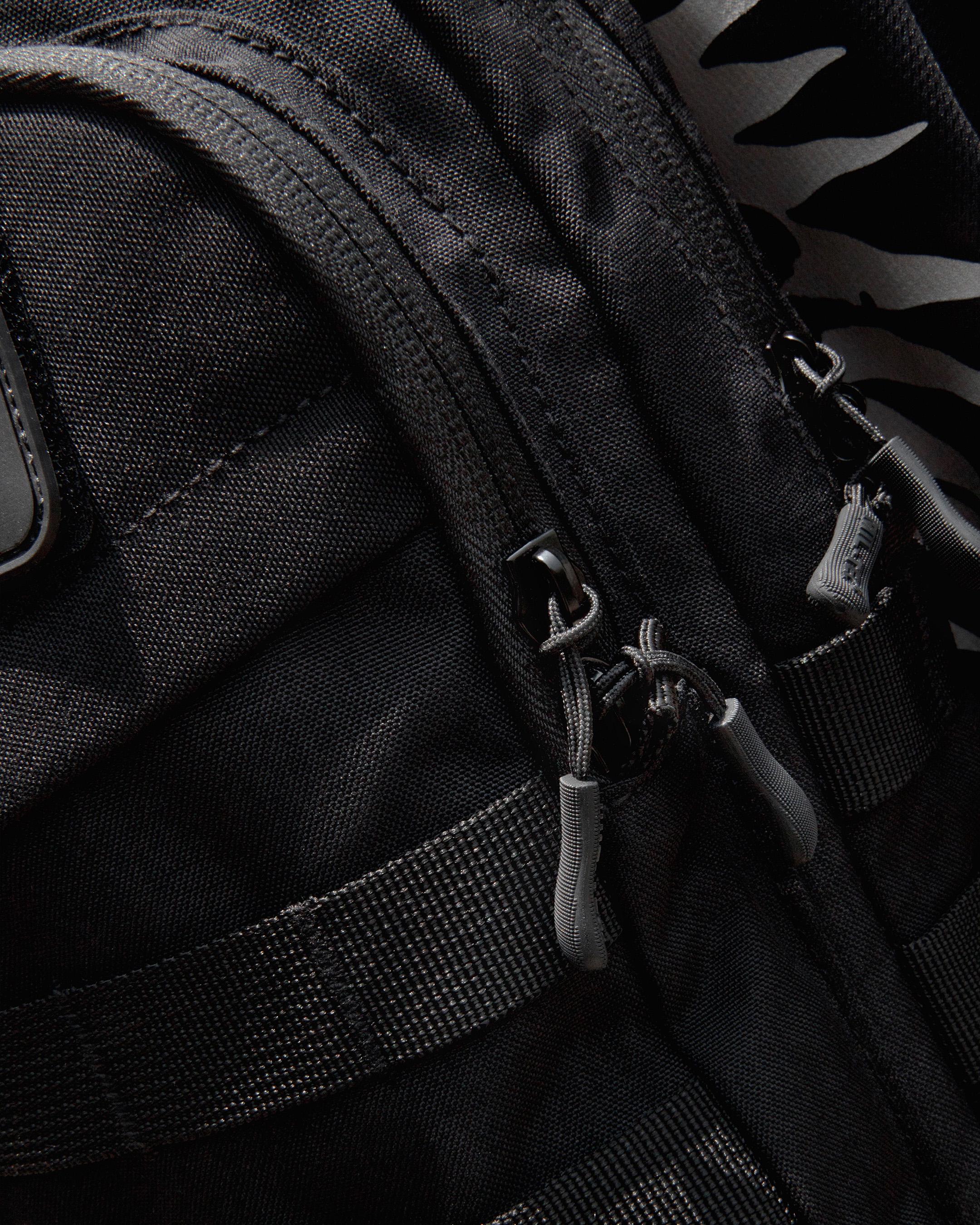 Сумка Mil-Tec Crossbody Bag Черный (SUM-13.1) - фото 3 Сумка Mil-Tec Crossbody Bag Черный (SUM-13.1) - фото 3