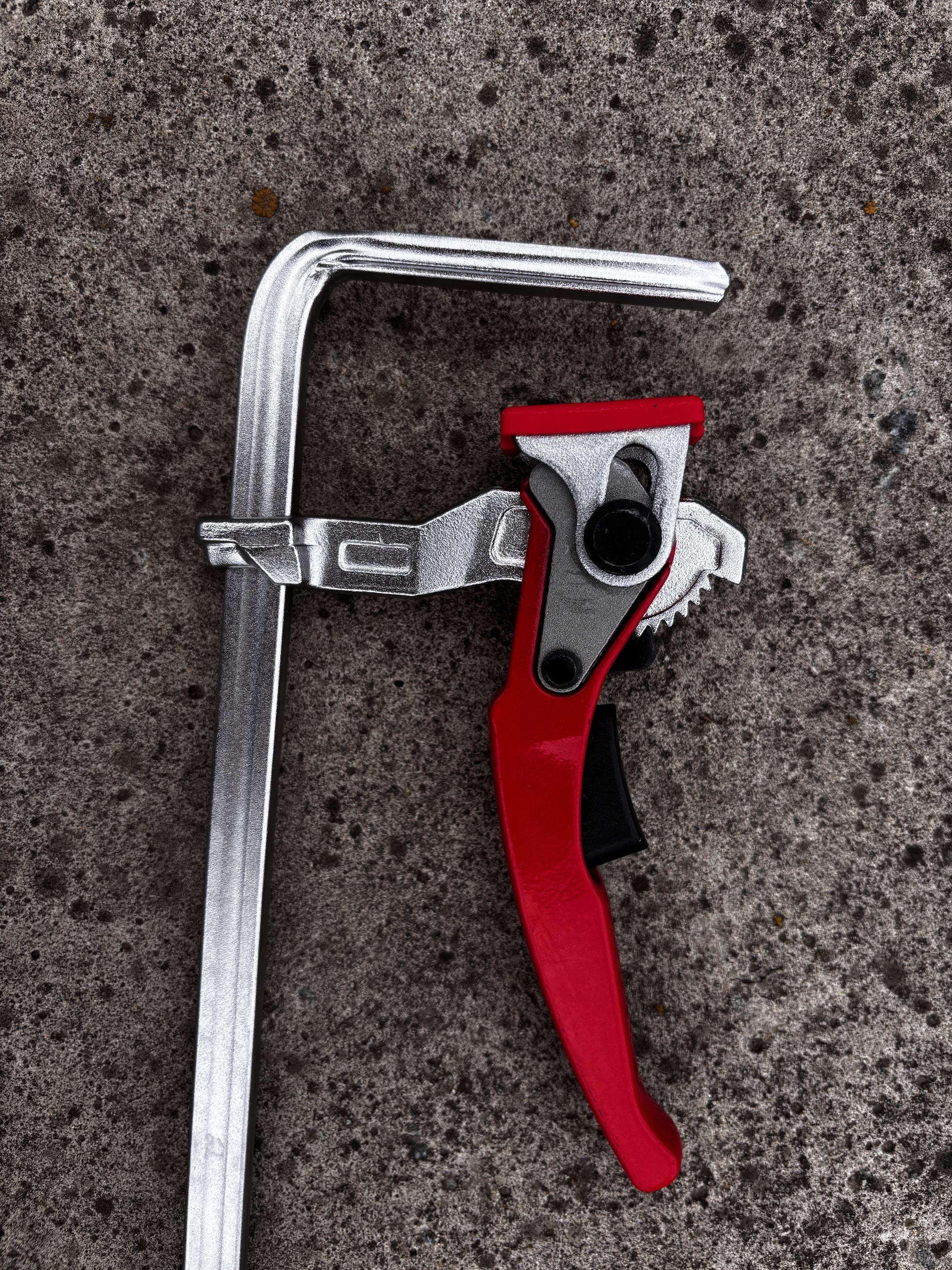 Струбцина для направляючої шини DMT важільна швидкозатискна 300х60 мм - фото 3 Струбцина для направляючої шини DMT важільна швидкозатискна 300х60 мм - фото 3