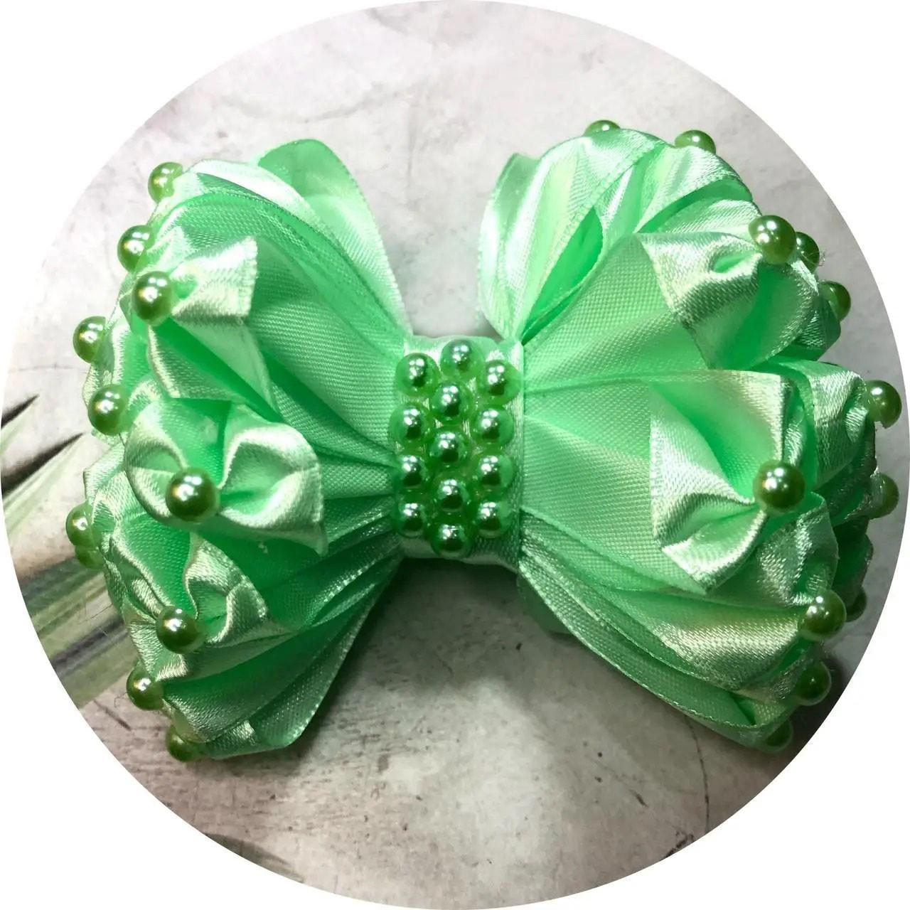 Бантик для волос детский с бусинками на заколке 11х9х6 см Салатовый (10570)
