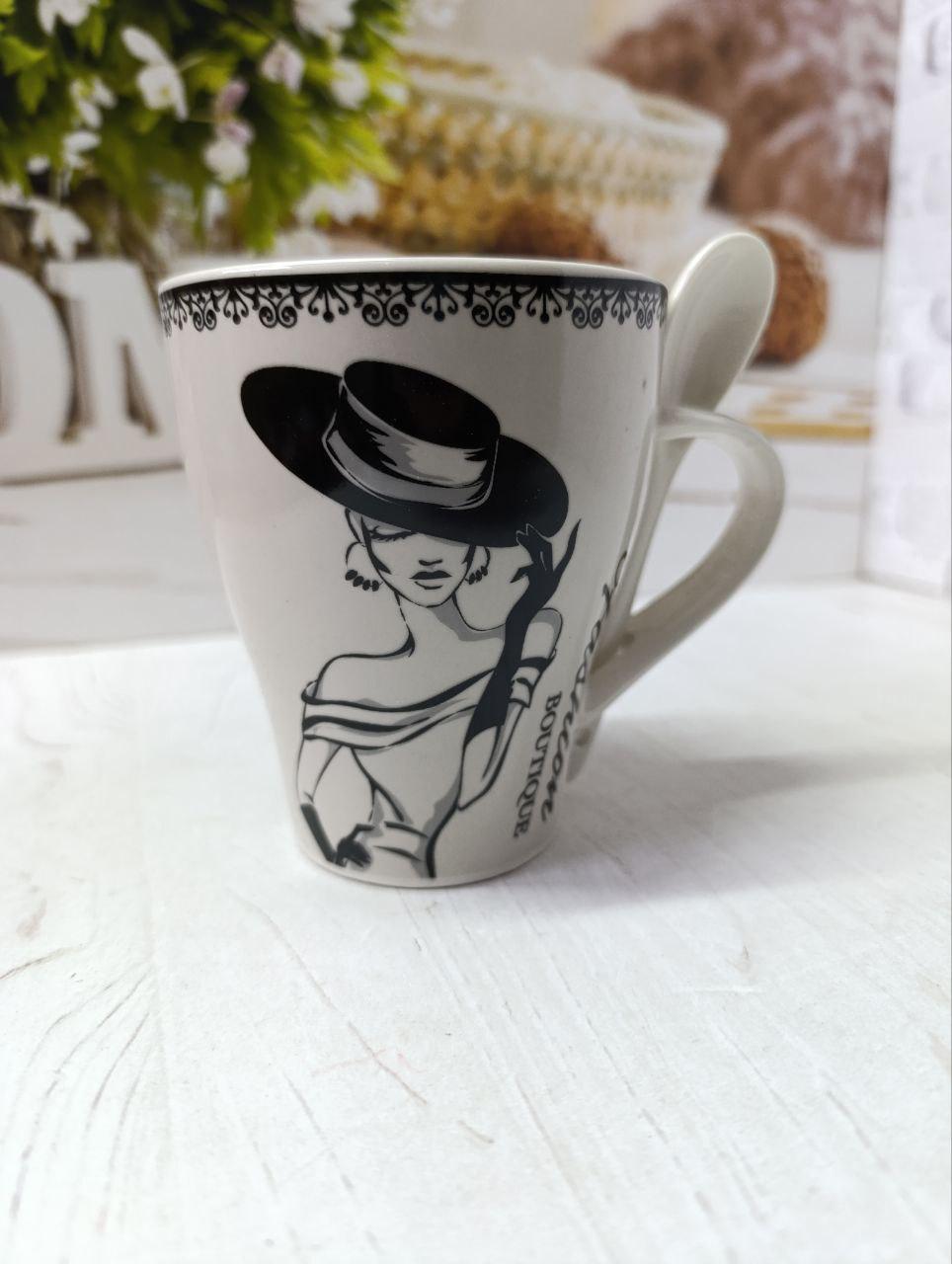 Кружка SNT Fashion Boutique с ложкой фарфора 330 мл (040-01-89-5)