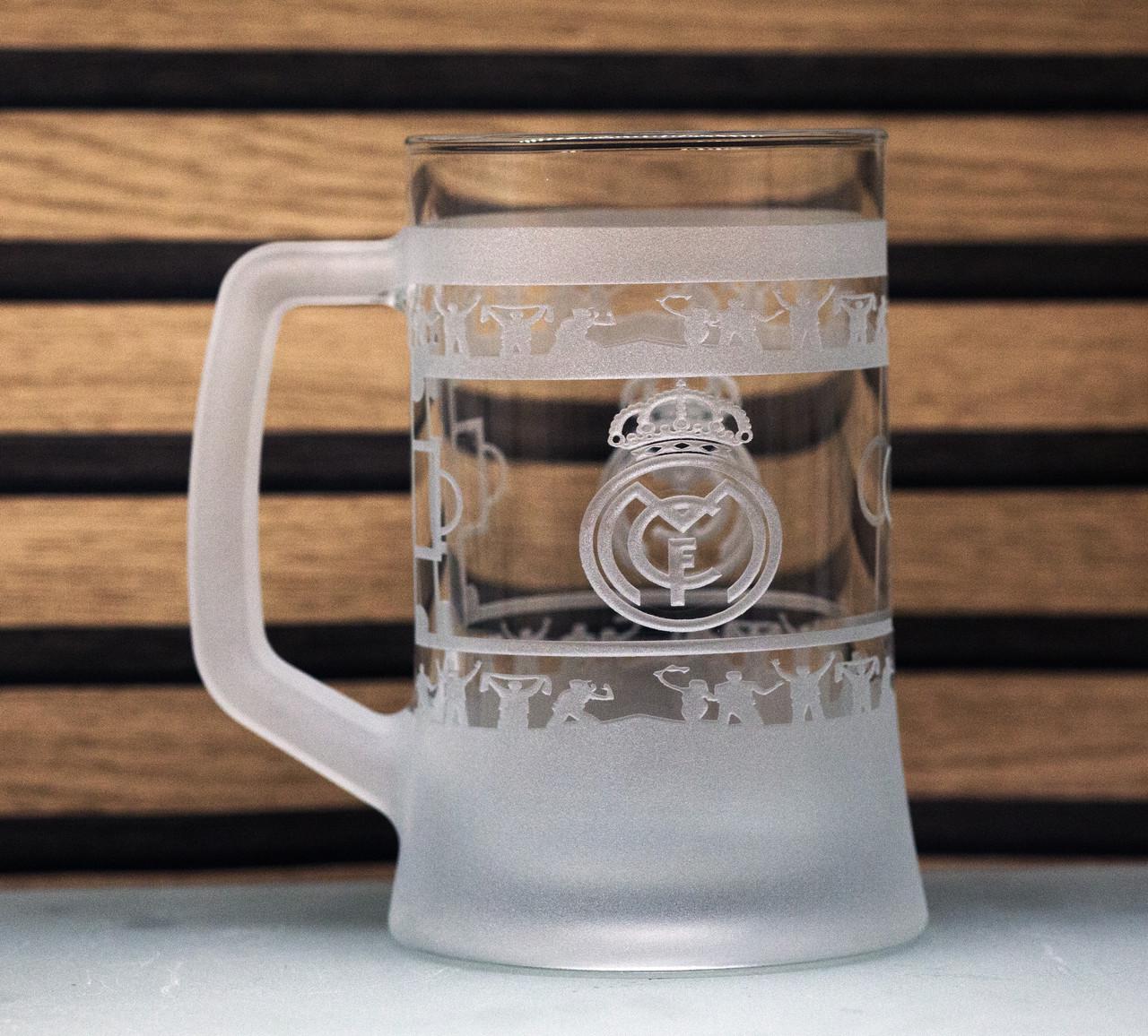 Подарунковий келих для пива з гравіюванням логотипу FC Real Madrid кругова 670 мл (2448143710)