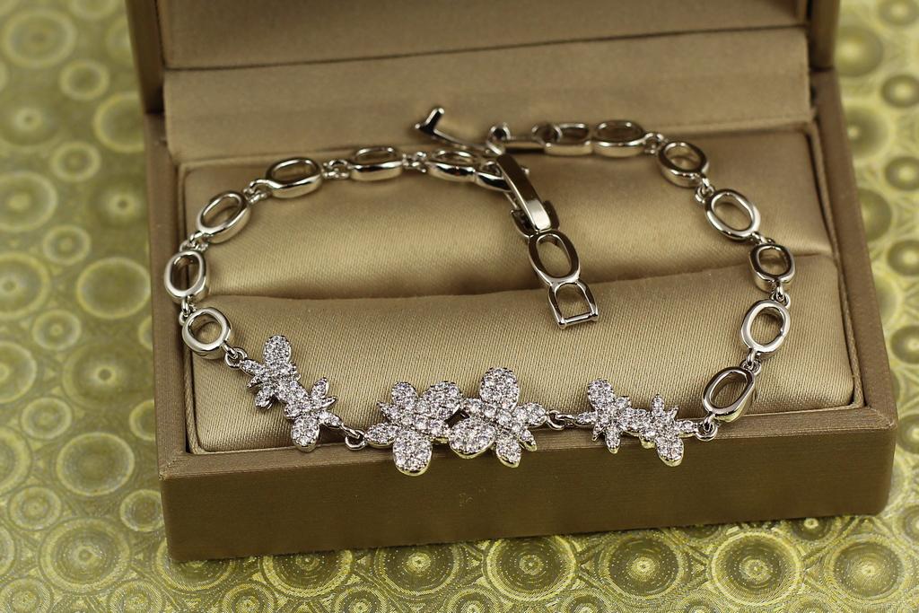 Браслет Xuping Jewelry шесть бабочек 19 см 11 мм Серебристый (29912507)