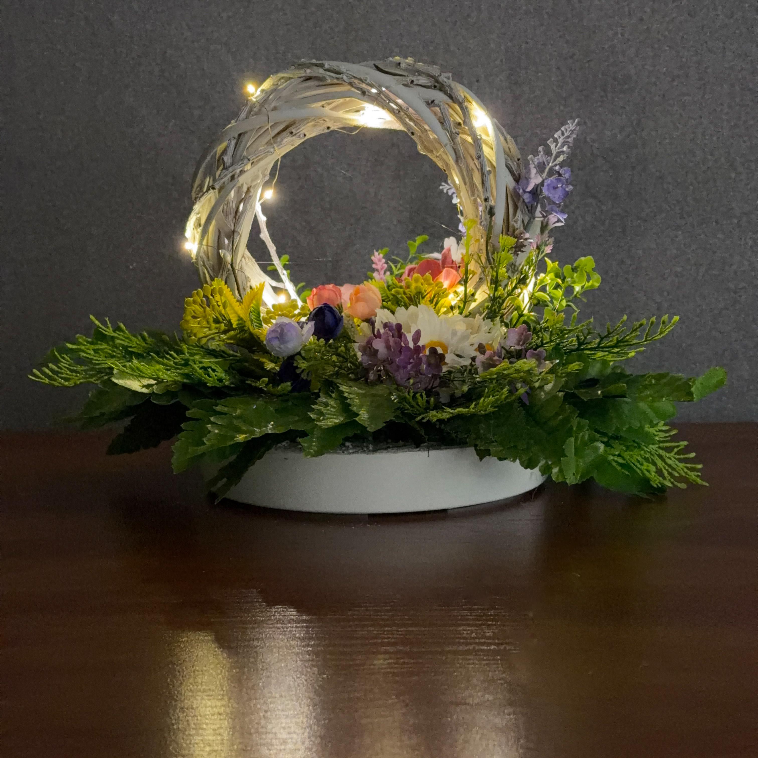 Композиция надгробная GALA DECOR из лозы и искусственных разноцветных цветов с лед подсветкой 20х25 см (ВЛ2025Л)