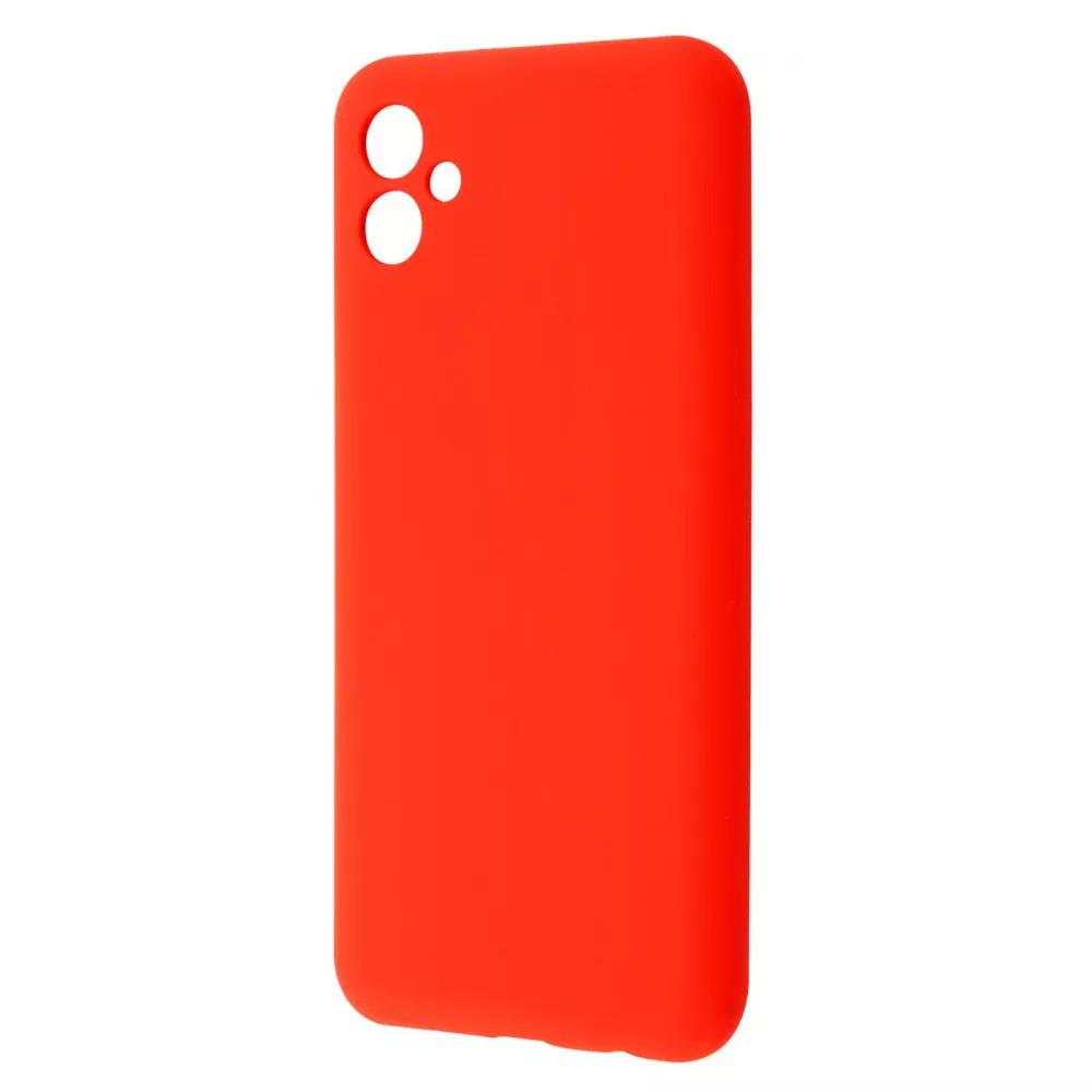 Чехол-накладка WAVE Full Silicone Cover для Samsung Galaxy A04e, красный Чехол-накладка WAVE Full Silicone Cover для Samsung Galaxy A04e, красный
