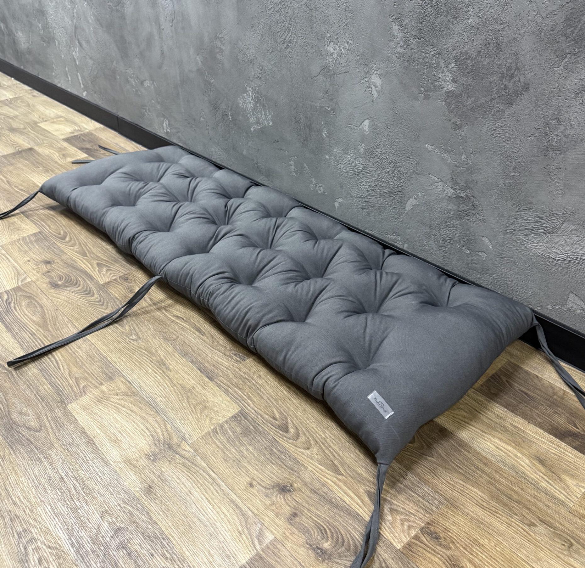 Подушка с каретной стяжкой Comfort Home на подоконник/каркасы/поддоны/садовая мебель панама 150х50 см - фото 1 Подушка с каретной стяжкой Comfort Home на подоконник/каркасы/поддоны/садовая мебель панама 150х50 см - фото 1